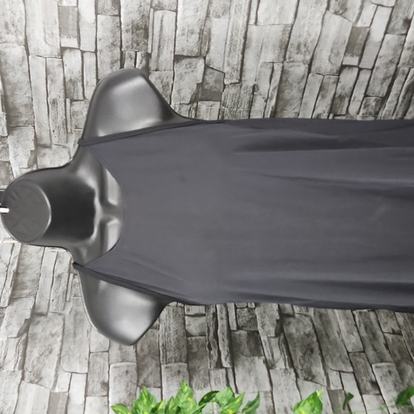 Lululemon Featherlight Mesh Singlet - Picture 5 of 8